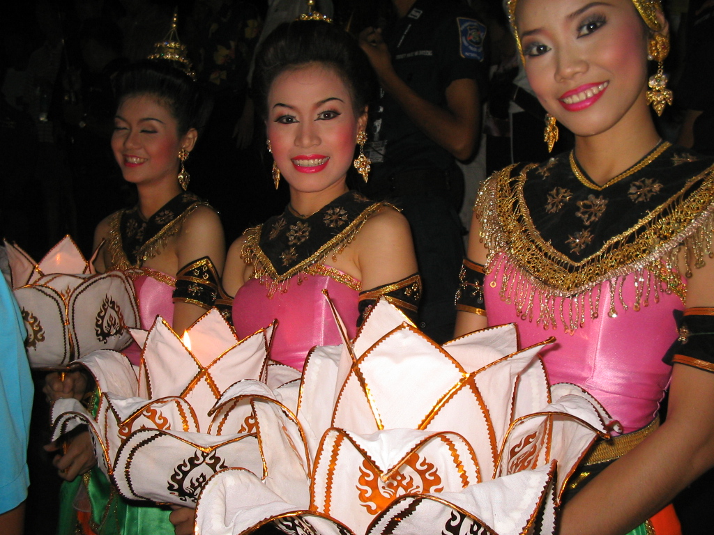 Loi Krathong  -A Beautiful Festival